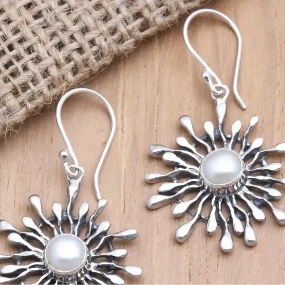 Elegant Silver Sunburst Earrings about 1” - Picture 3 of 5